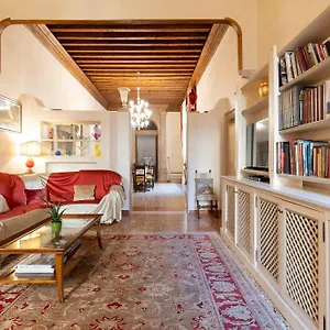 fortuny3967-suites-wine.hotelslidodijesolo.com/